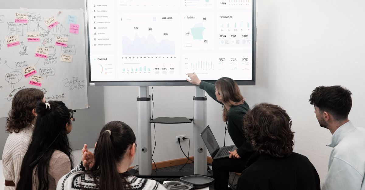 KIT 4.0 SUMA CANALES DIGITALES, CRM E IA COMERCIAL